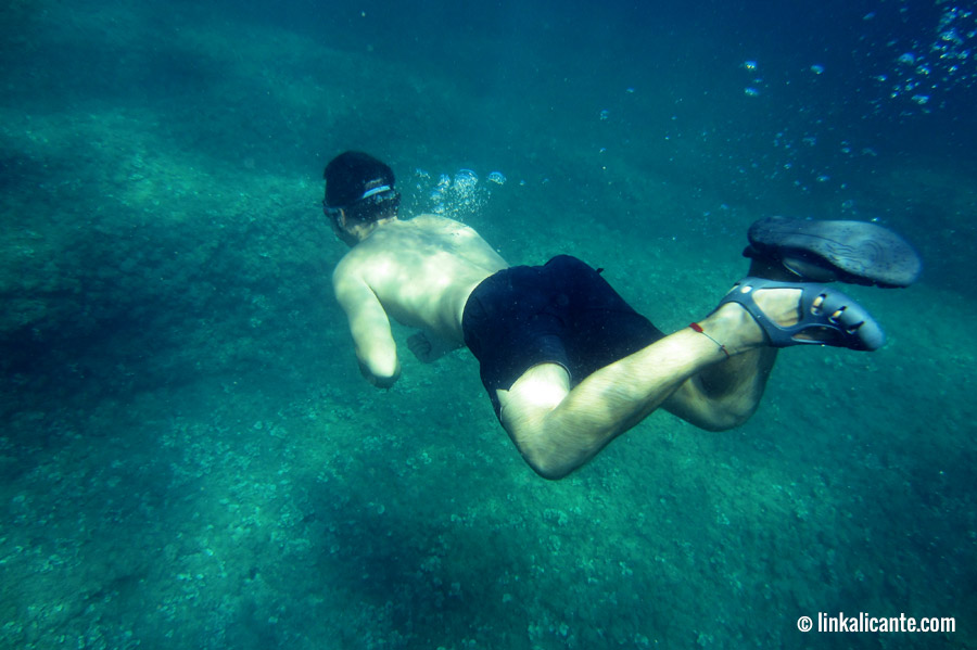 Snorkel en la Cova Tallada