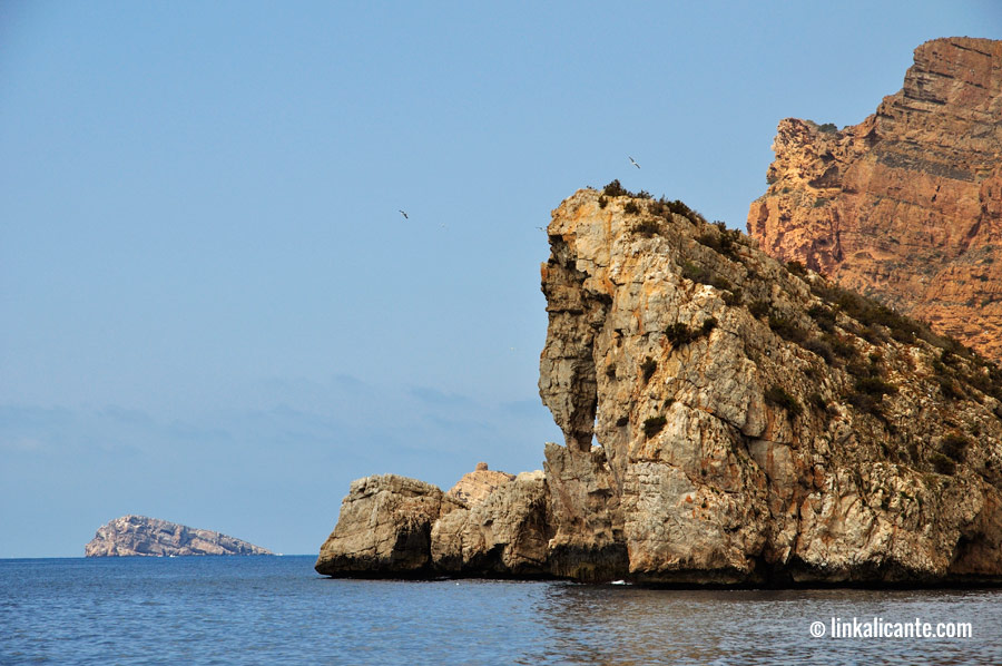 Illa Mitjana - Serra Gelada