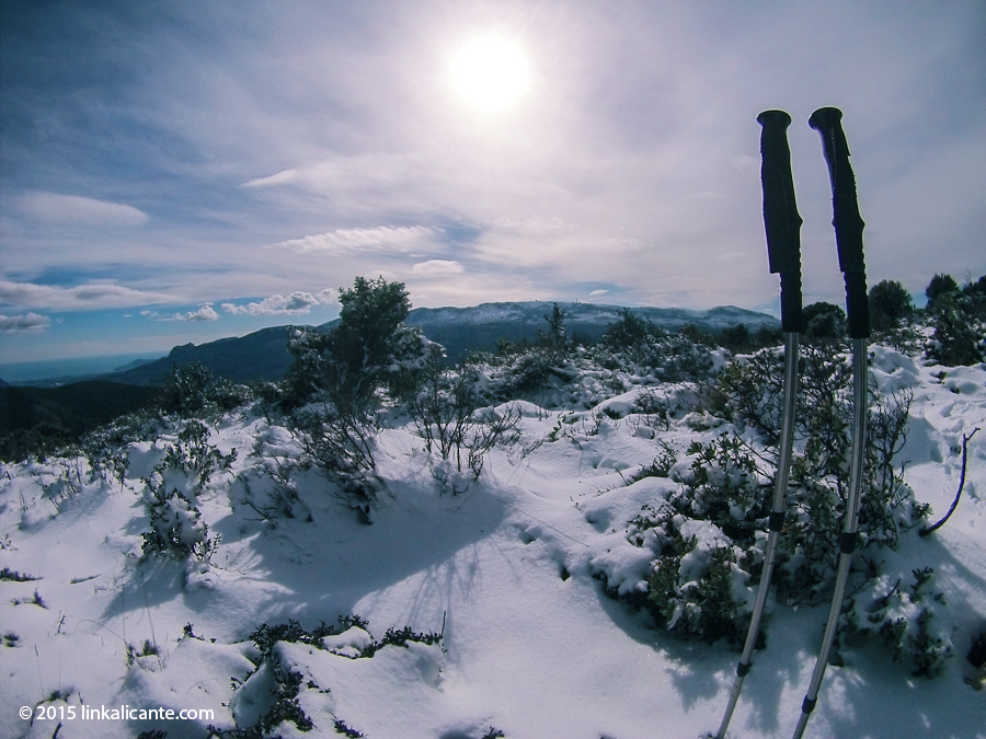 Pla de la Casa con nieve - senderismo Alicante