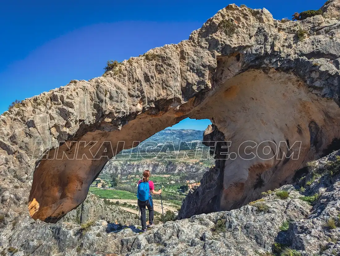 Arc de Santa Llúcia, Penàguila, Alicante