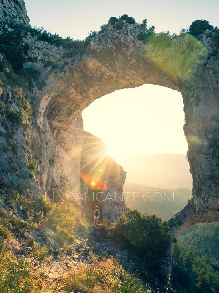 Ruta de Els Arcs d'Atanços, Castell de Castells