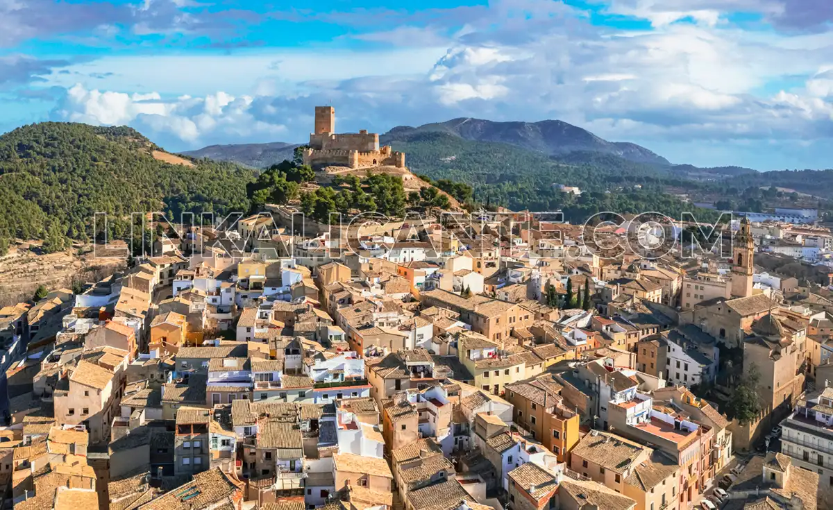 16 Pueblos bonitos de Alicante: de los clásicos a joyas ocultas 22 Qué ver en Biar, Alicante