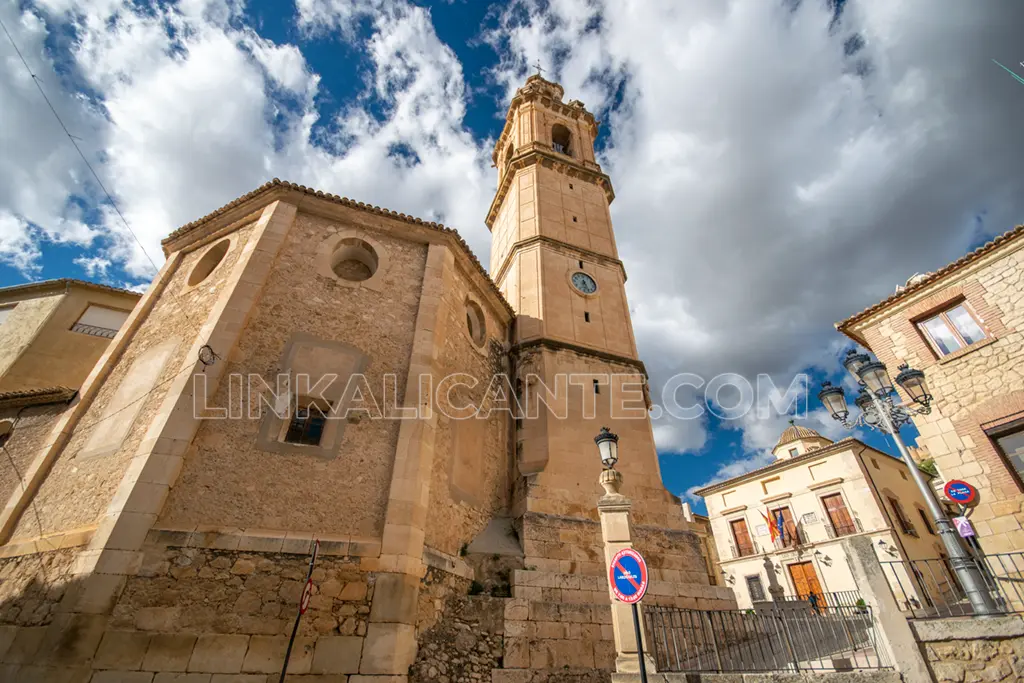 biar-que-ver-iglesia-parroquial-ayuntamiento