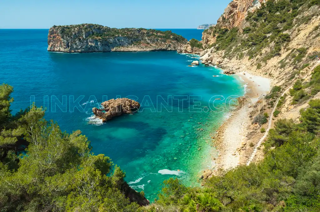 Cala Ambolo, Jávea