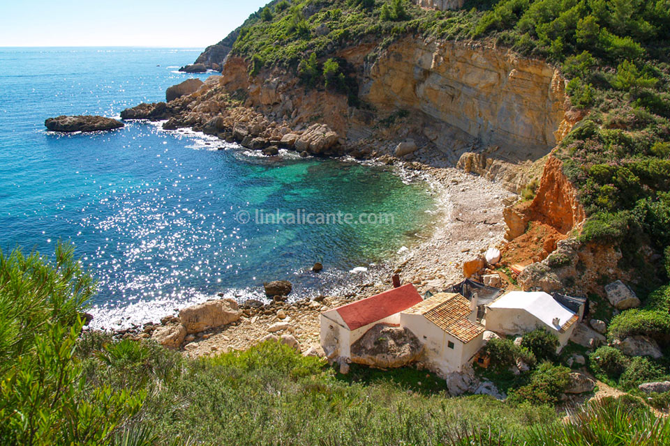 Cala Llebeig, ruta de los acantilados de Benitatxell