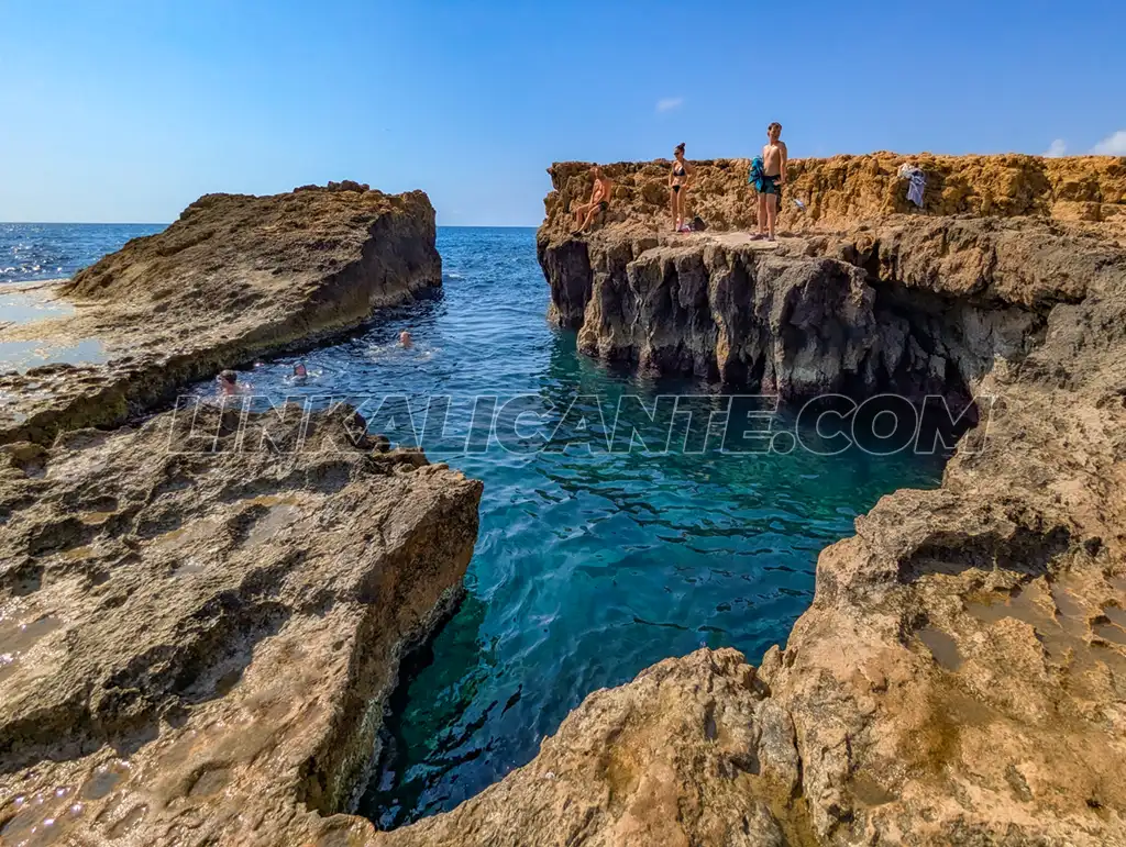 Cala de la Zorra (Torrevieja), piscina natural y zona de saltos 13 Cala de la Zorra, LinkAlicante.com