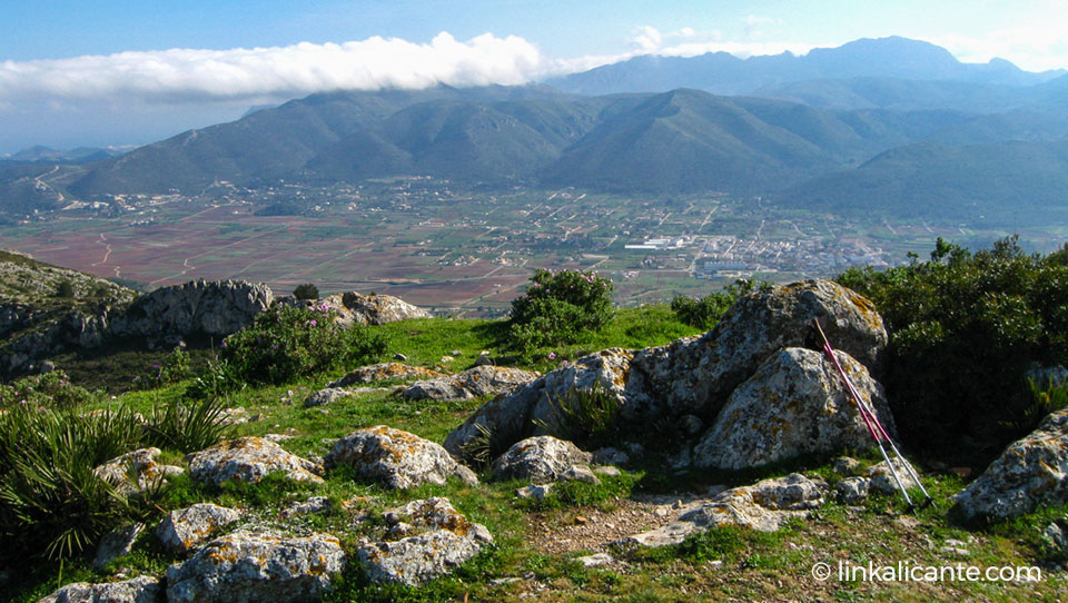 25 Rutas de Senderismo poco conocidas en la provincia de Alicante 10 castell aixa sendero pedreguer