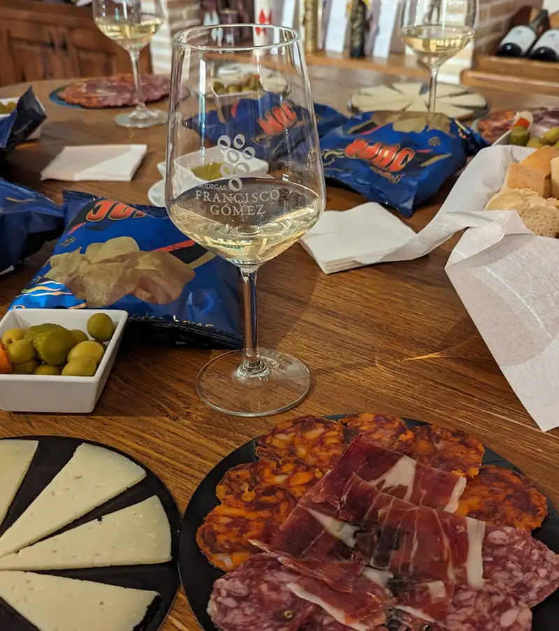 7 Experiencias únicas en Alicante para huir de la rutina 13 Experiencia cata de vinos en Bodega Francisco Gómez