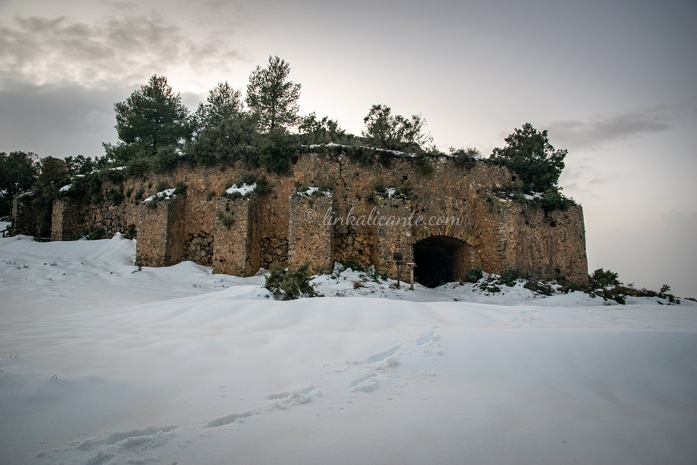 Cava Don Miquel, Serra de Mariola