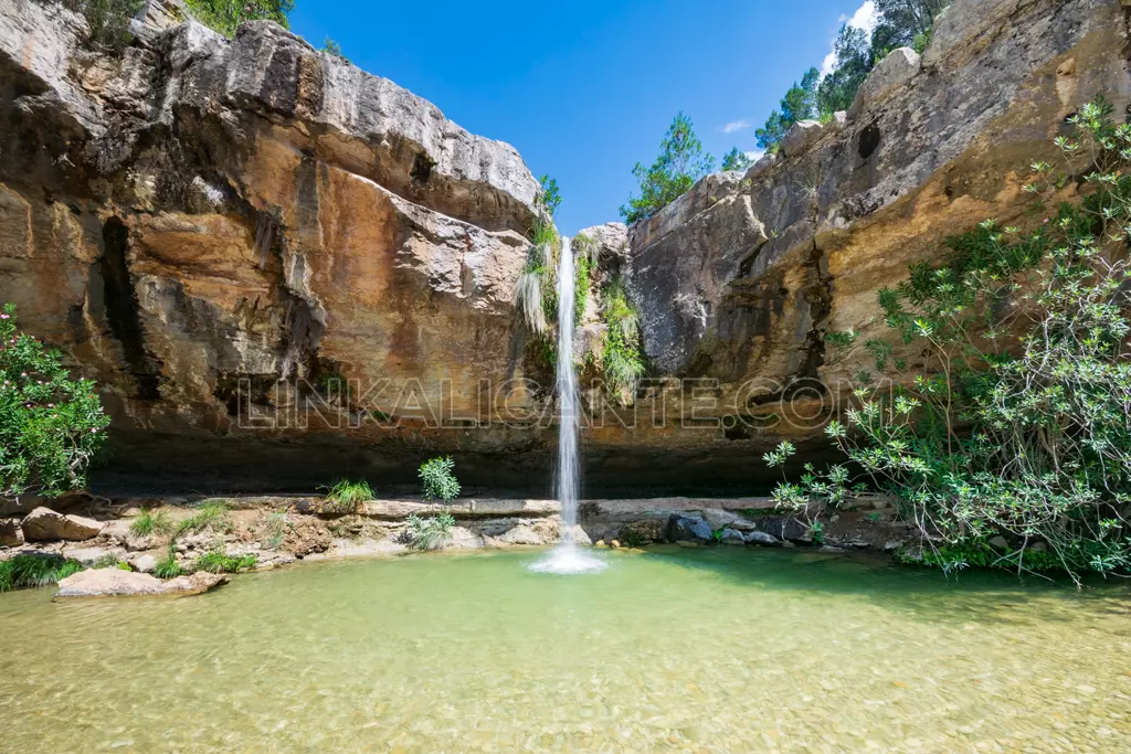 charco-del-chorro-charcos-quesa