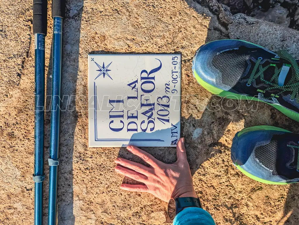 Ruta al Cim de la Safor desde la Font dels Olbits (l'Orxa) 12 Cim de la Safor, 1013 m.