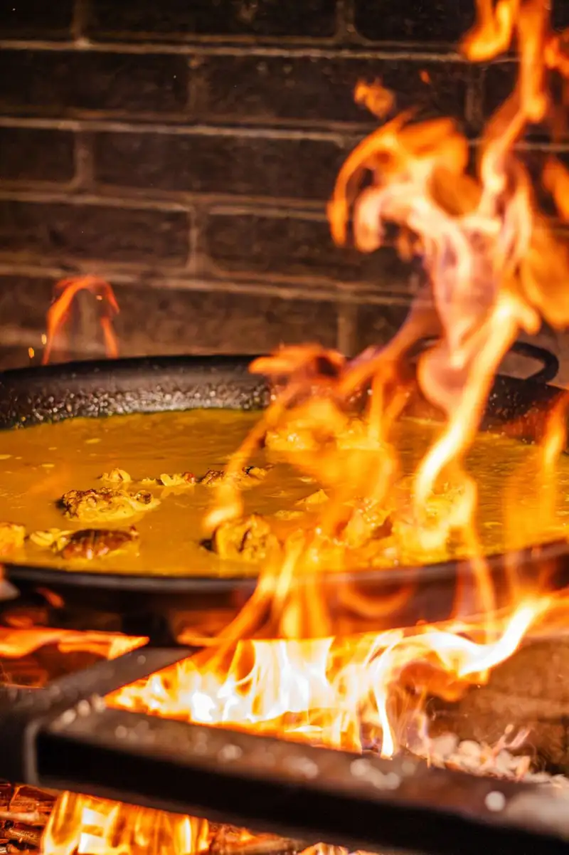 Dónde comer un buen arroz en Alicante: 9 restaurantes para disfrutar de nuestra cocina más emblemática 11 La Llar Arròs i Brases