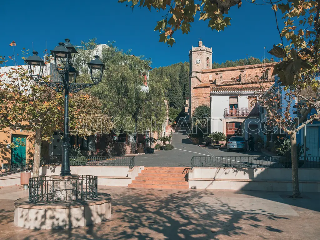 Plaza Mayor de Llíber
