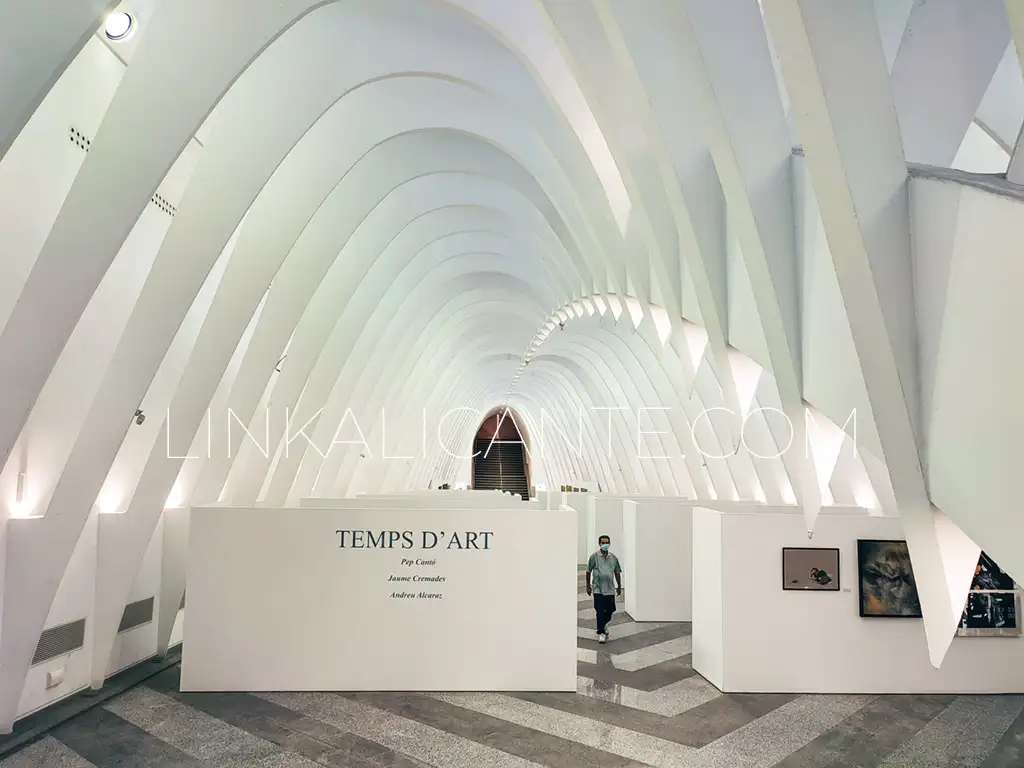 Qué ver en Alcoy en un día: ruta a pie por sus lugares imprescindibles 5 Llotja de Sant Jordi, Alcoy