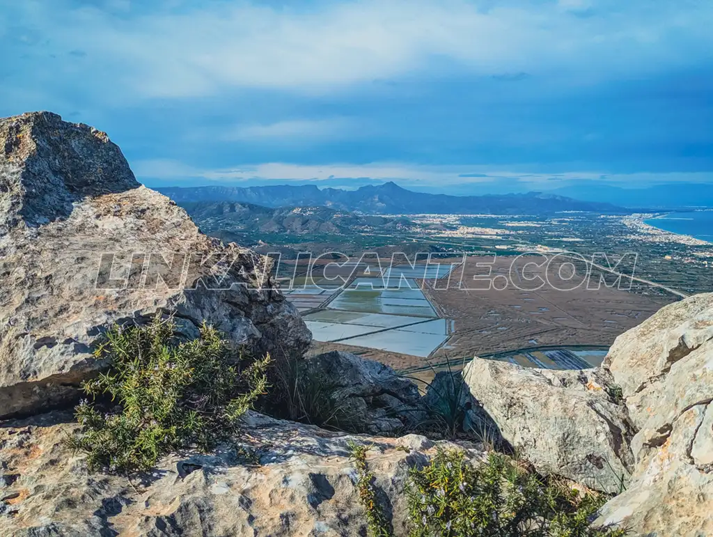 Serra de Segària: cumbre por el Portell d'Ondara y Cova Fosca, PR-CV 415 14 Marjal de Pego-Oliva desde Serra de Segària