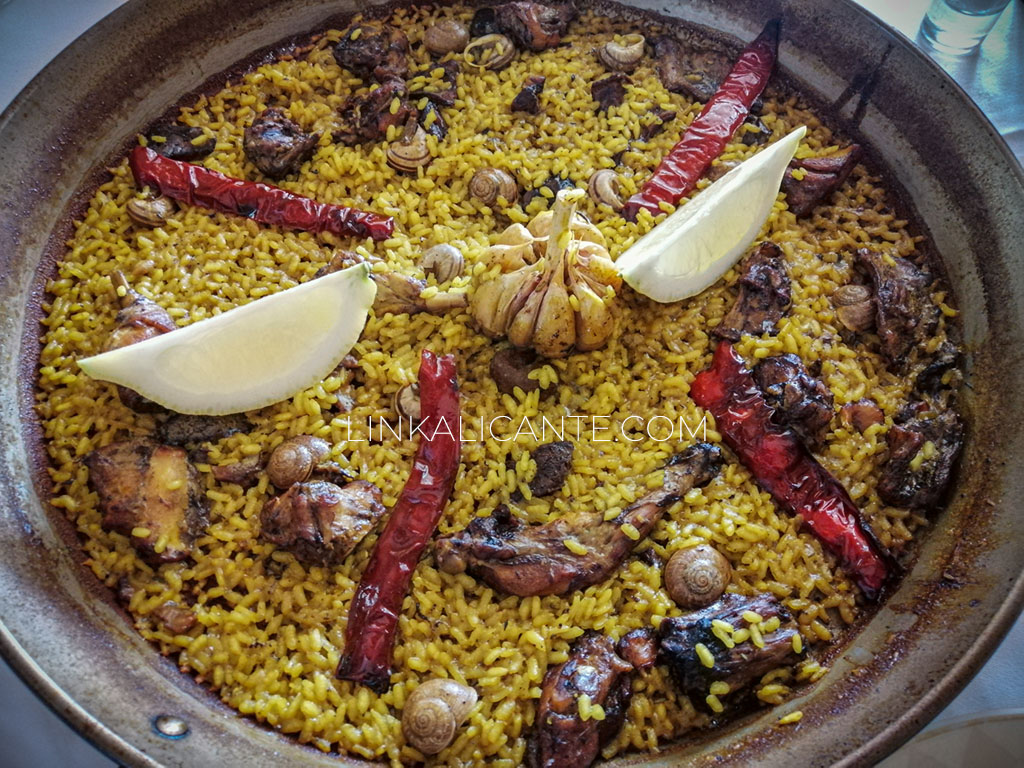 paella-conejo-caracoles-monforte-cid