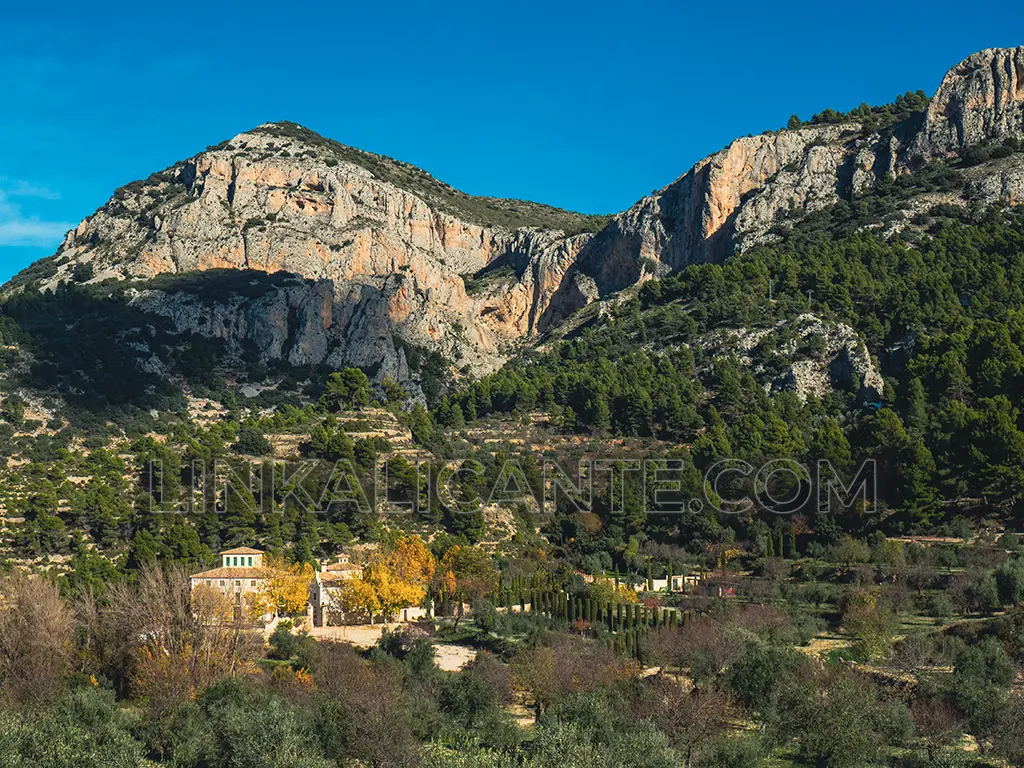 paisaje-montana-alicante-interior