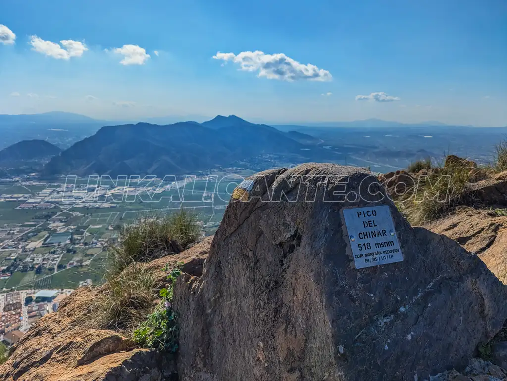 Alto del Águila y Pico del Chinar desde Callosa de Segura, PR-CV 54 2 Pico del Chinar, Sierra de Callosa