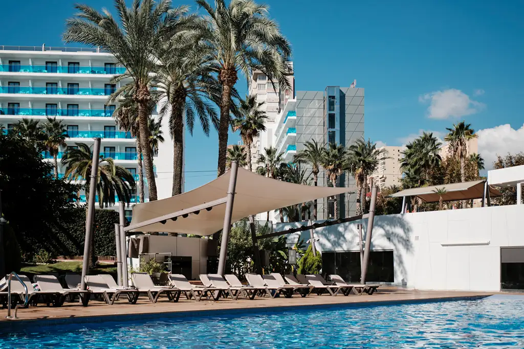 Piscina Hotel Helios Benidorm
