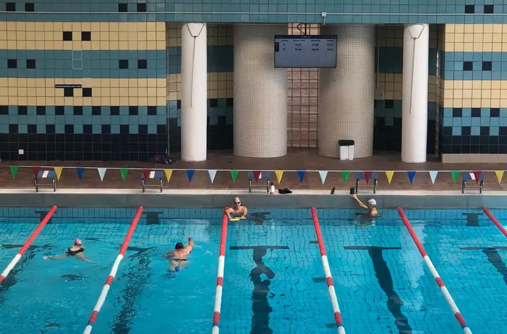 Estudiar oposiciones en Alicante: en busca del equilibrio entre preparación, descanso y ocio 11 Piscinas públicas Monte Tossal, Alicante
