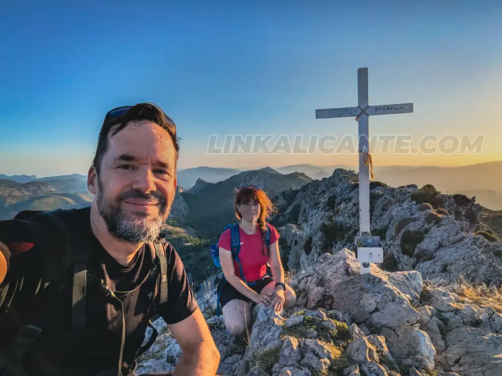 Pla de la Casa (Serrella) desde Quatretondeta por PR-CV 24 2 Pla de la Casa, 1385 m., La Serrella