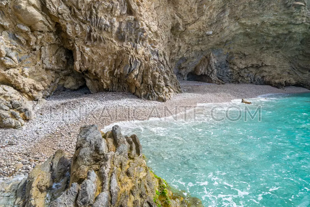 playa-bol-nou-villajoyosa-cala-secreta