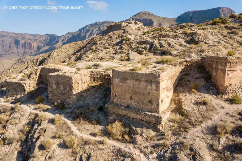 que-ver-orihuela-castillo-torres-amor