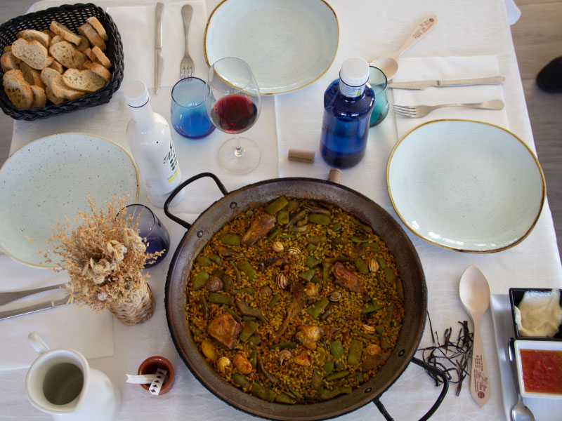 Dónde comer la mejor paella en Valencia y alrededores: 10 restaurantes para acertar 5 Paella en restaurante Bon Aire, El Palmar, Valencia