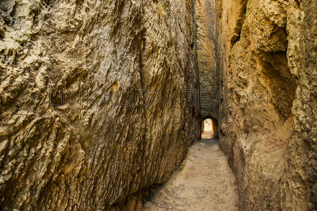 route-aqueduct-pena-corta-streets-valencia-02