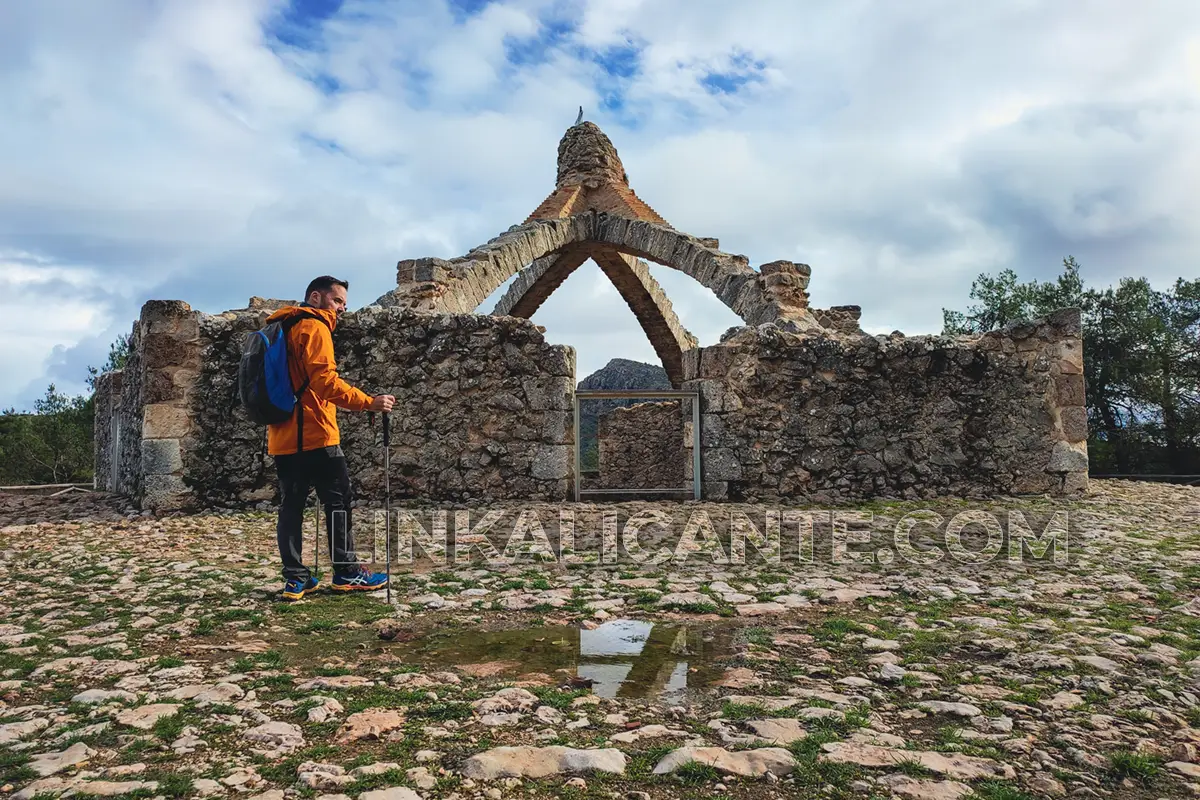 Ruta de las Cavas de Mariola, SL-CV 168