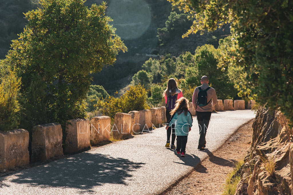 Ruta del Faro de l'Albir con niños