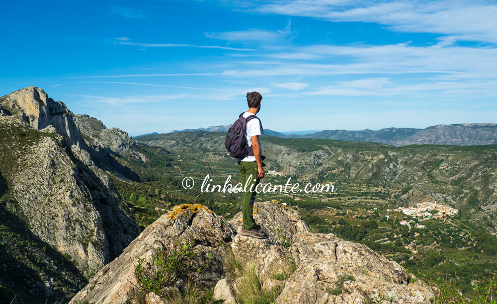 Penya Foradà route from Vall d'Alcalà