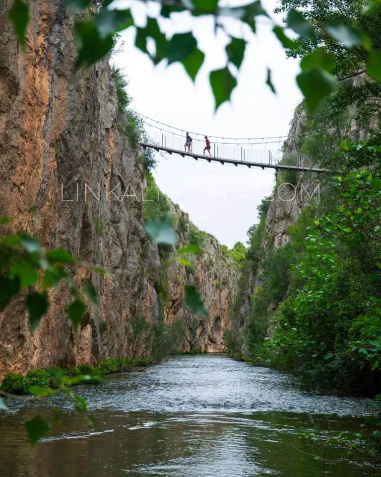 route-hanging-bridges-chulilla-valencia