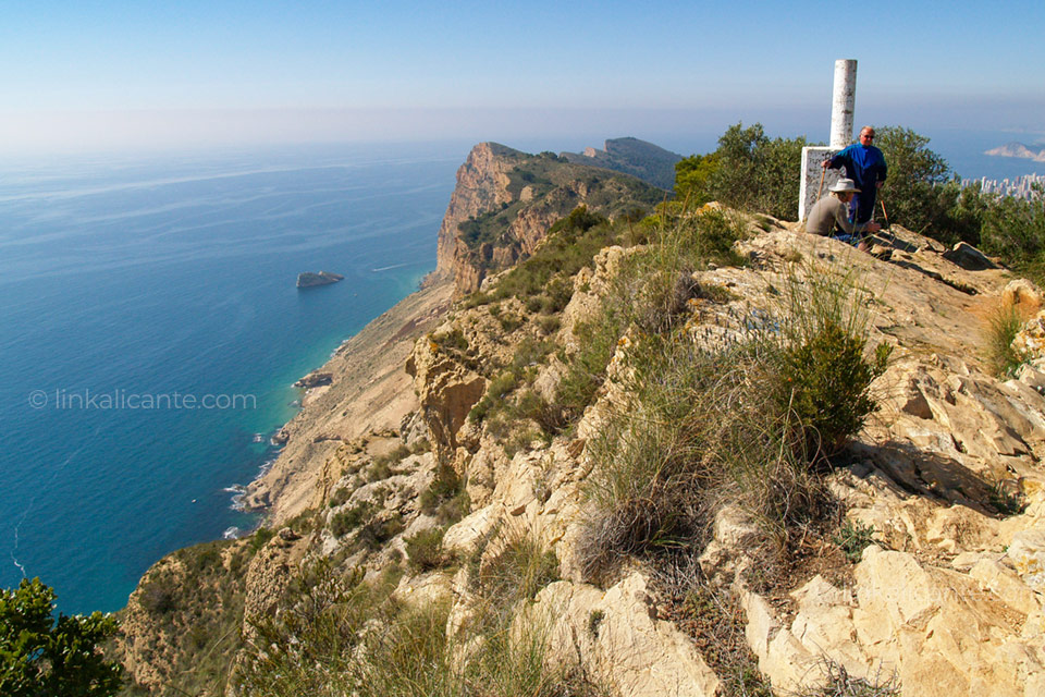 Serra Gelada crossing walk