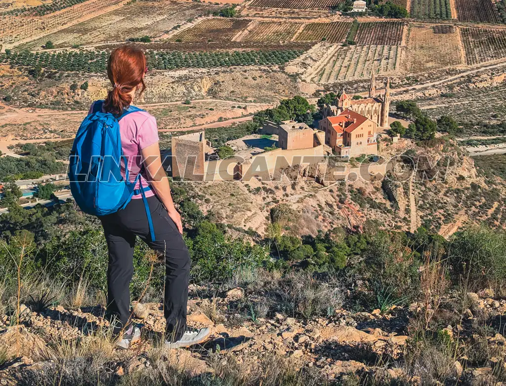 Sierra de la Mola de Novelda: ascenso a la cima y refugios canteros 12 Ruta Sierra de La Mola, Novelda