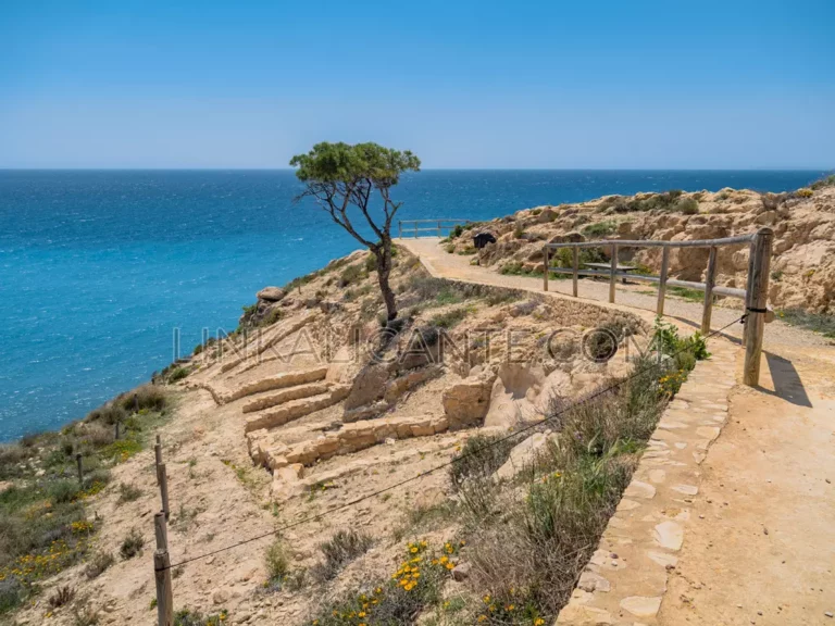 Ruinas del santuario íbero de la Vila Joiosa