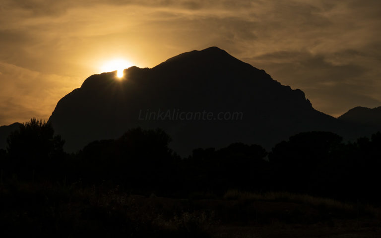 Solsticio de Verano en el Puig Campana