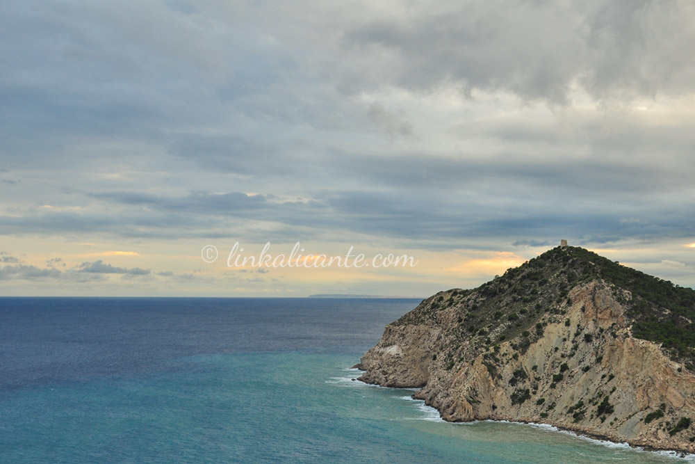 Torre del Aguiló, Cala de Finestrat