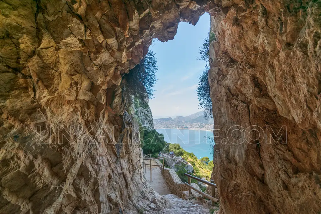 Túnel del Peñón de Ifach