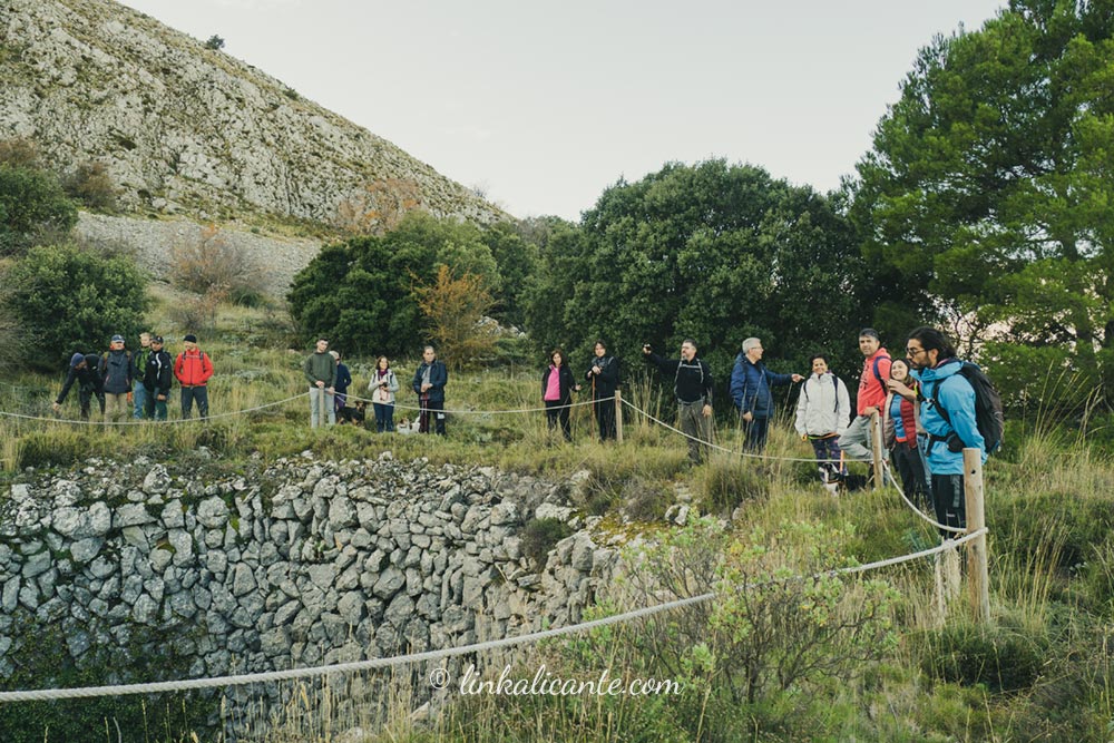 Turismo activo senderismo Sierra Aitana Alicante