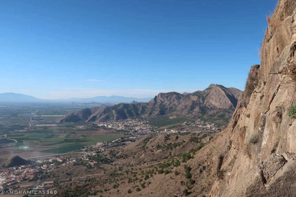 Vistas desde la Pared Negra (Sierra de Orihuela)