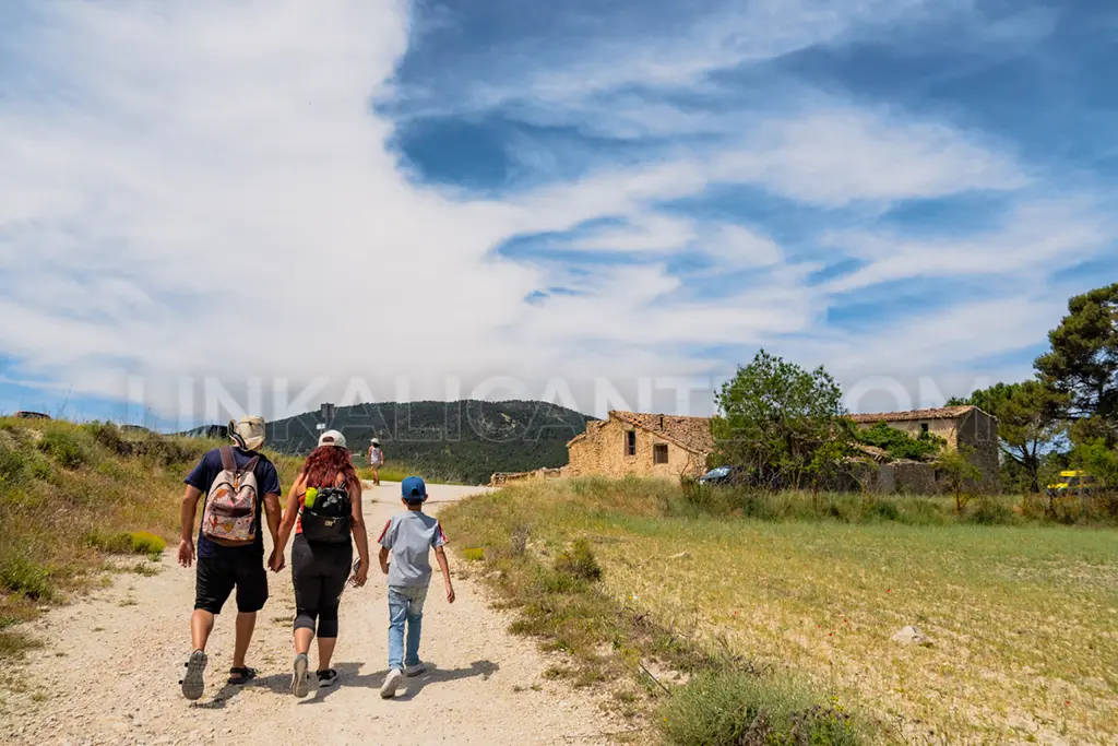 visita-guiada-pinturas-rupestres-sarga